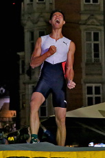 Ernest John Obiena, Photo PLOHE Ernest John Obiena