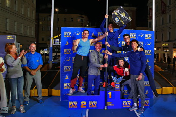 victory ceremony, Photo PLOHE pole vault men