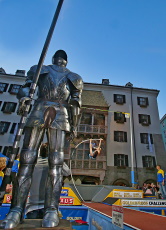 Charlie Myers, Foto PLOHE